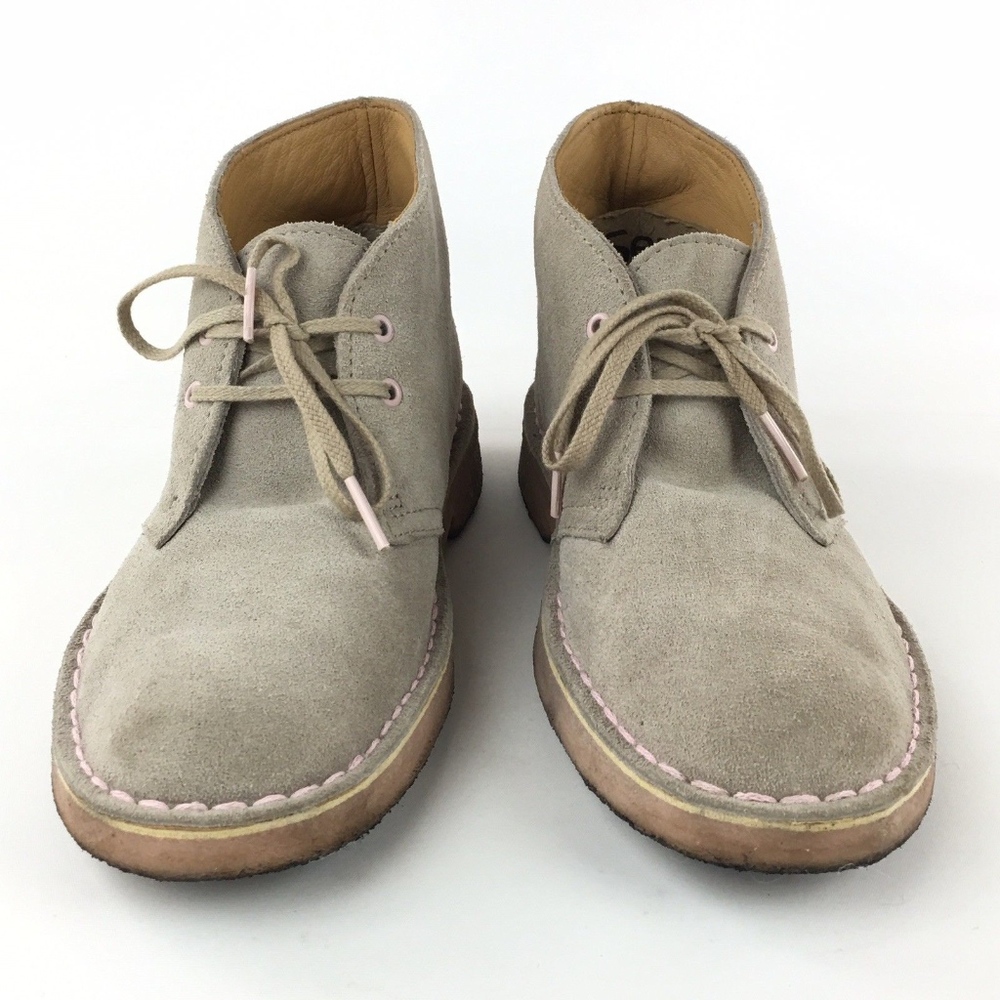 Clarks Originals Light Taupe Tan Suede Chukka Boot